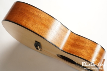 Model OM. TZARIAN  " Hiroshi Hirakawa | da h "